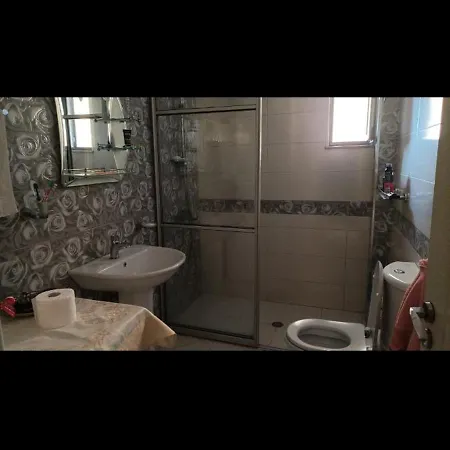 Ish Fusha Aviacionit * ティラナ